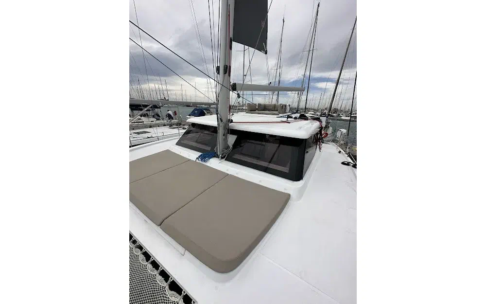 slider 5 Aventura Yacht Aventura 37