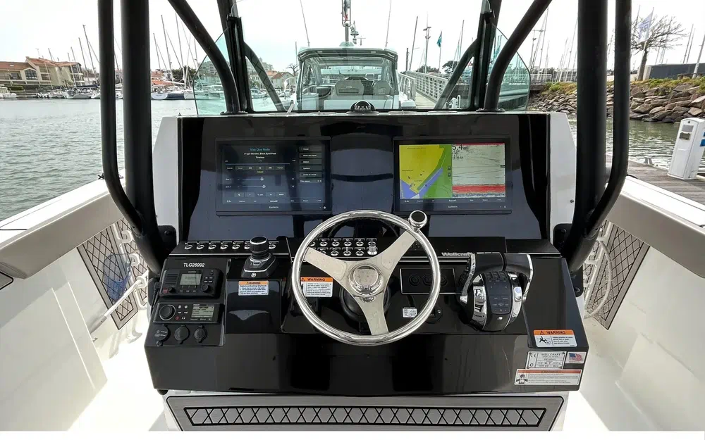 slider 2 Wellcraft Fisherman 352