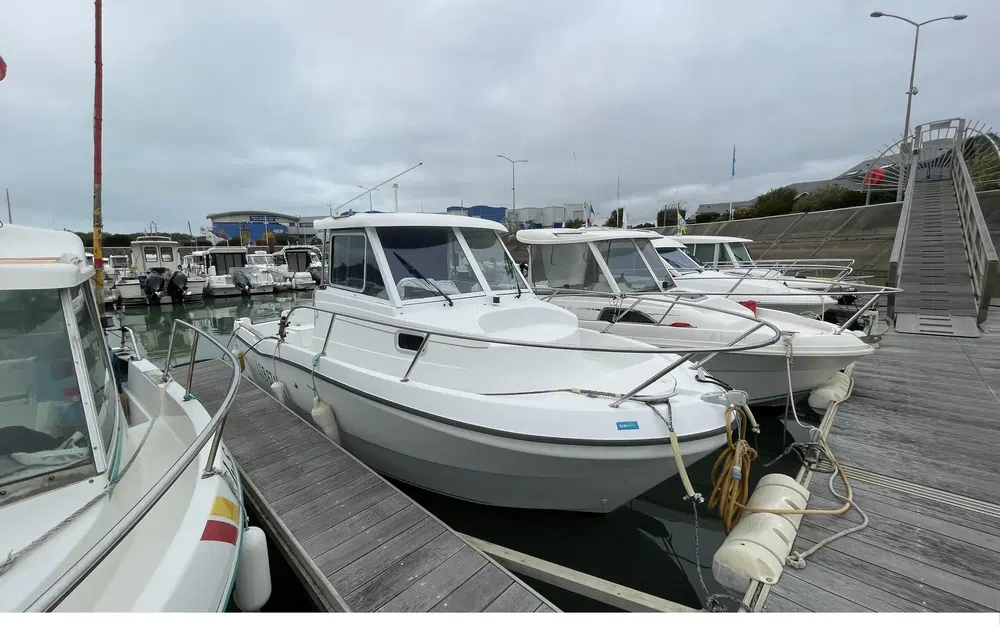 slider 3 Beneteau Antares 620