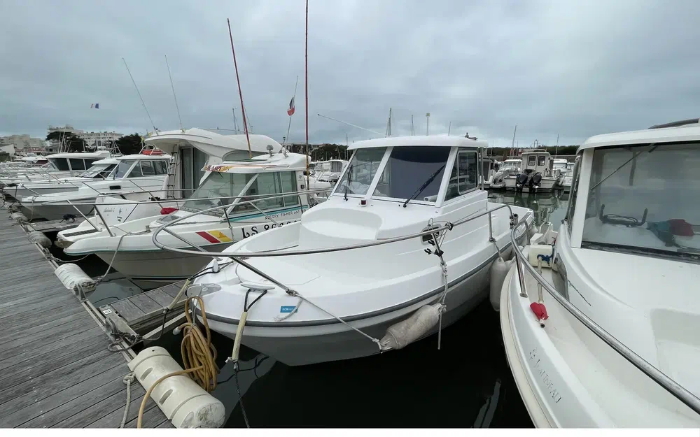 slider 4 Beneteau Antares 620