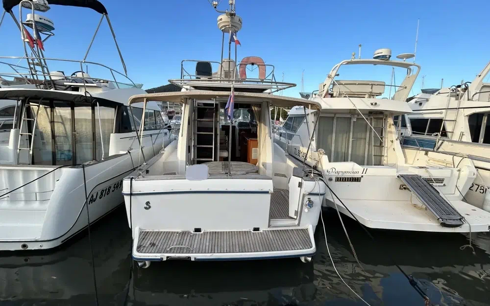 slider 1 Beneteau Antares 10.80