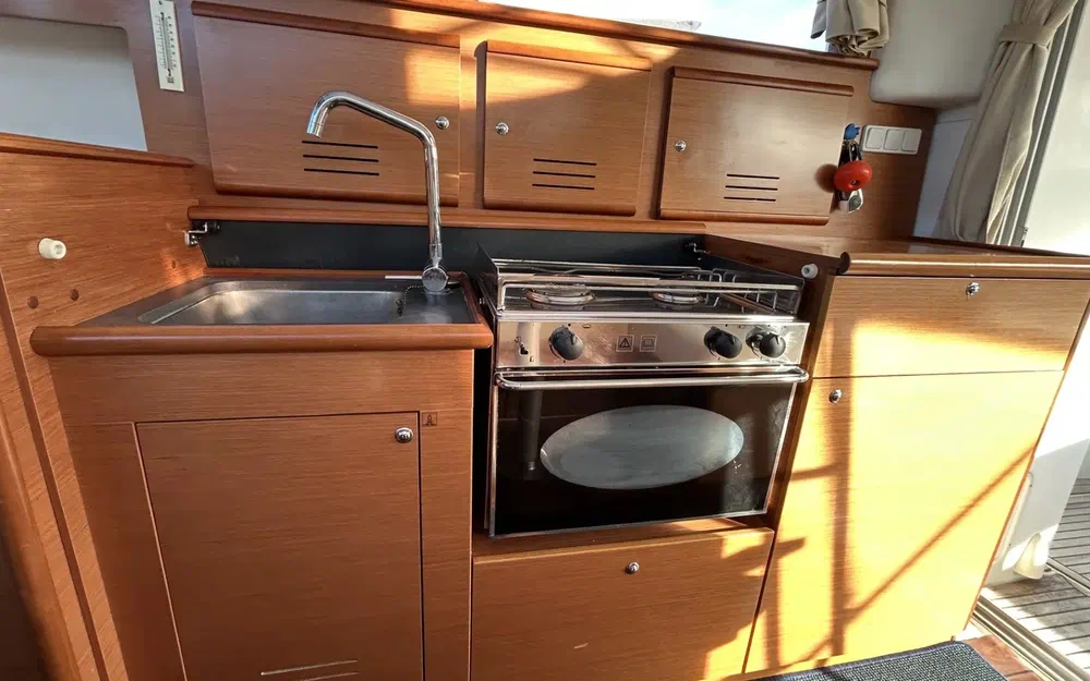 slider 7 Beneteau Antares 10.80