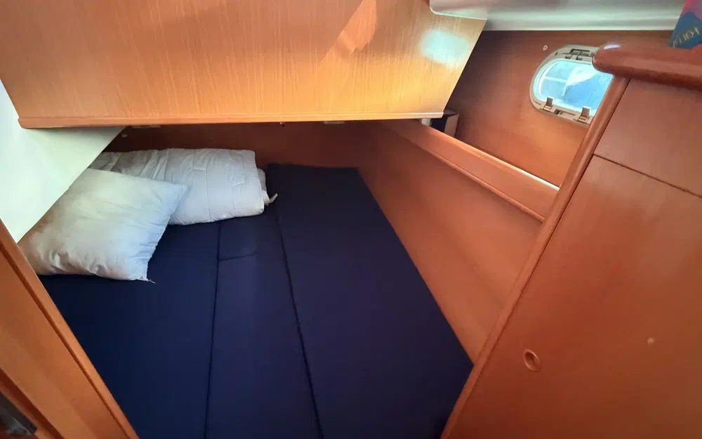 slider 10 Beneteau Antares 10.80