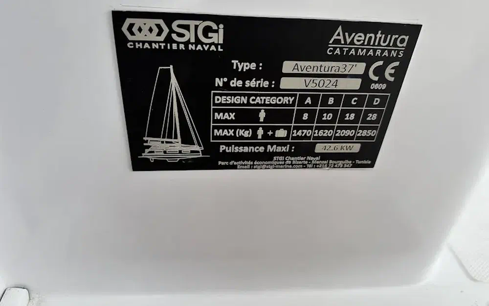 slider 5 Aventura Yacht Aventura 37