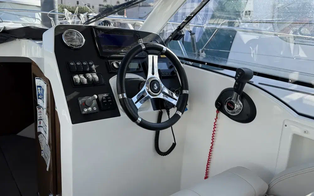 slider 16 Beneteau Antares 8 OB