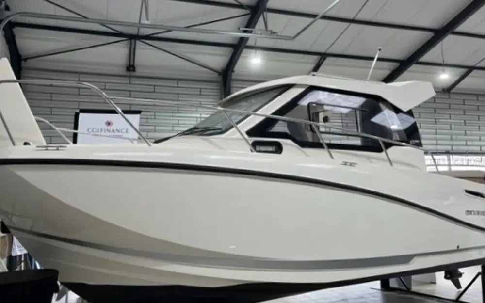 slider 1 Quicksilver 675 Weekend