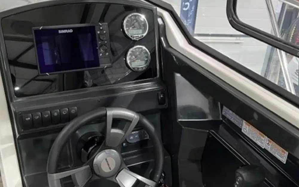 slider 4 Quicksilver 675 Weekend