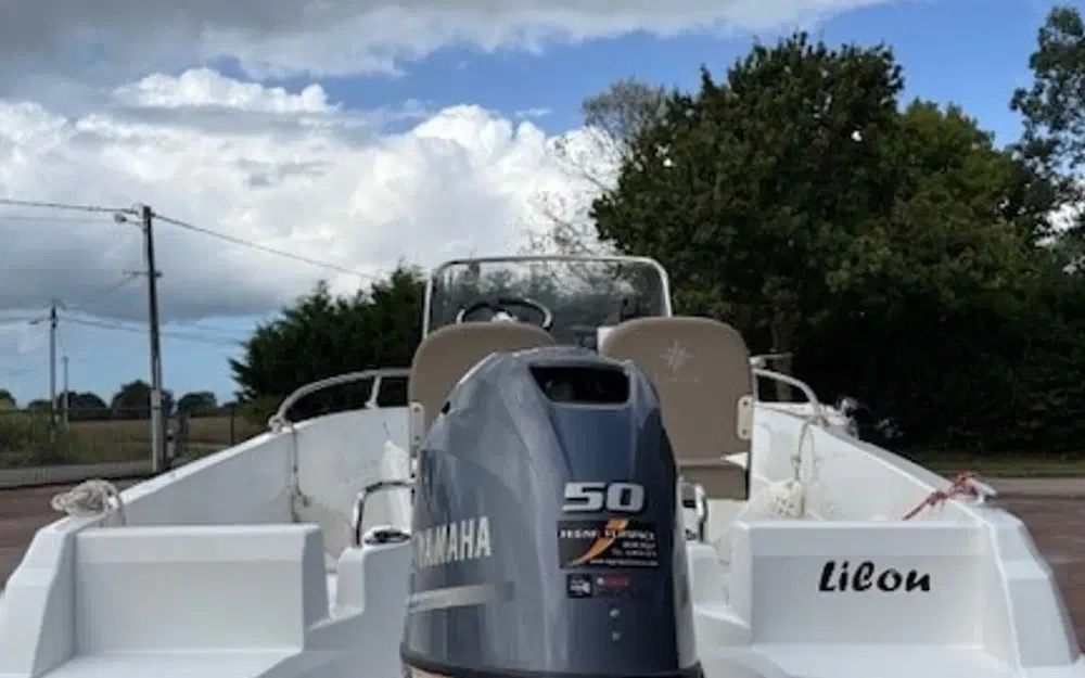 slider 2 Jeanneau Cap Camarat 4.7 CC