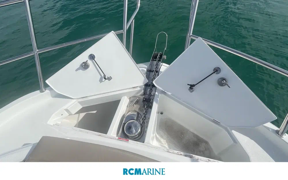 slider 17 Galeon 400 Fly