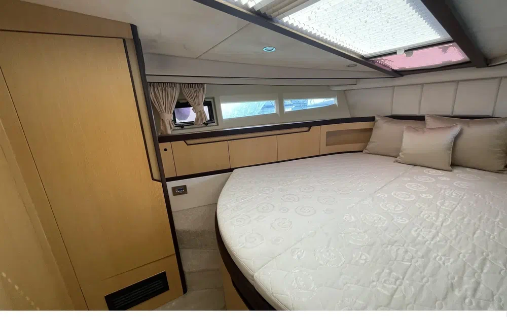 slider 10 Galeon 405 HTL