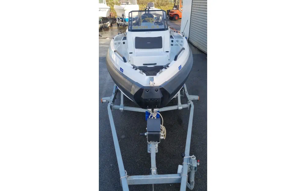 slider 10 Iron Boats 647