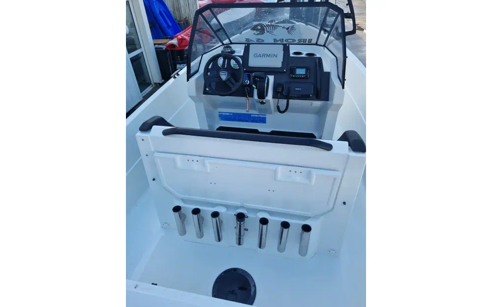 slider 7 Iron Boats 647