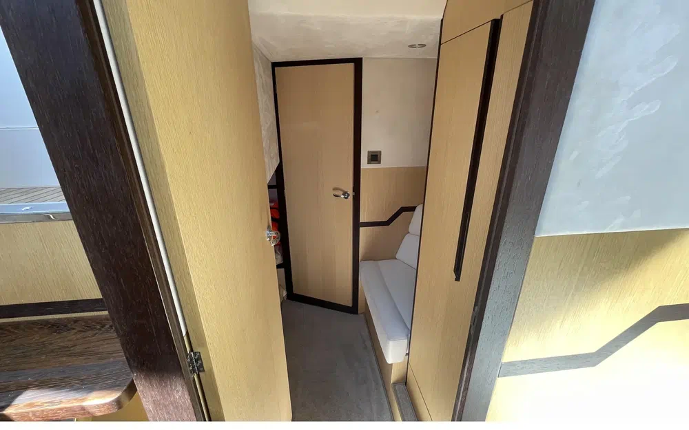 slider 9 Galeon 405 HTL