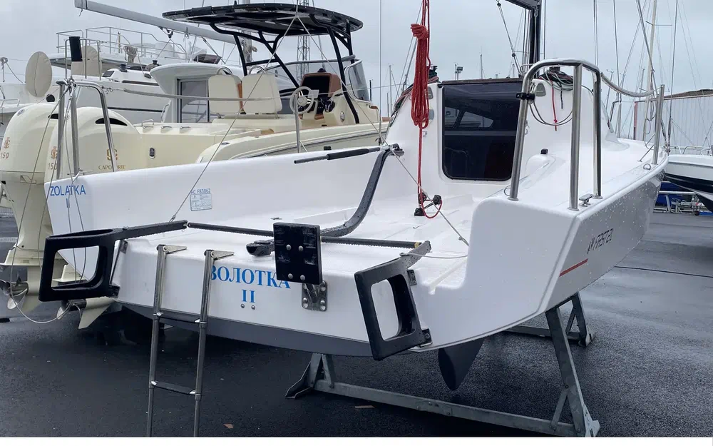 slider 13 Beneteau First 24