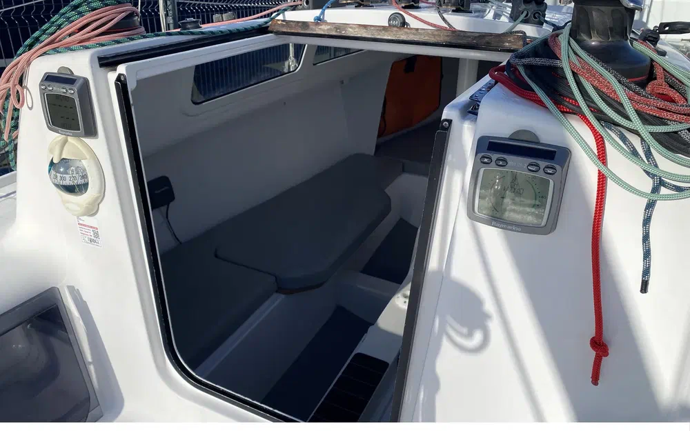 slider 3 Beneteau First 24