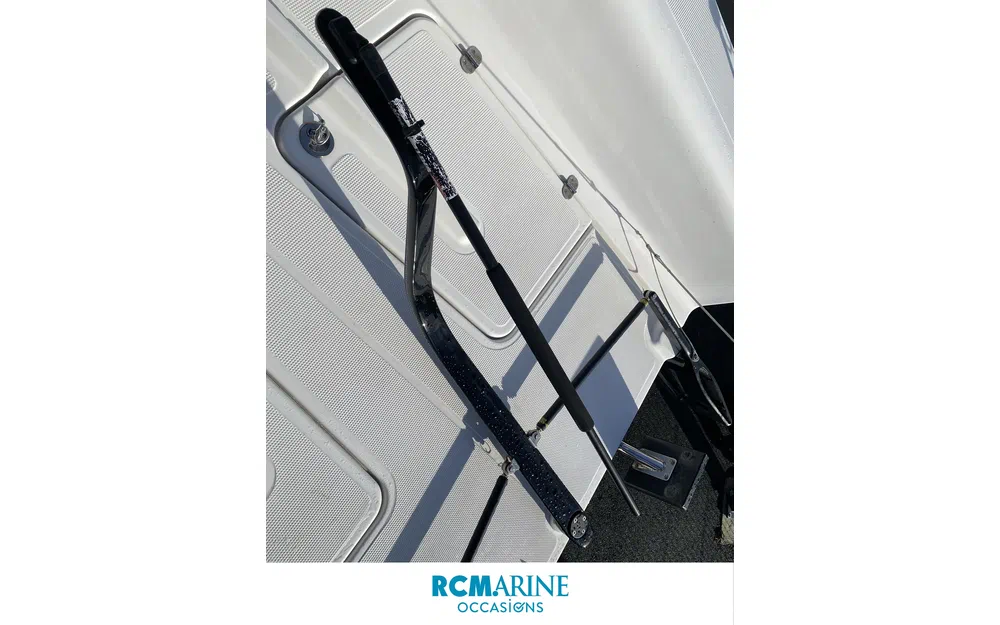 slider 8 Beneteau First 24