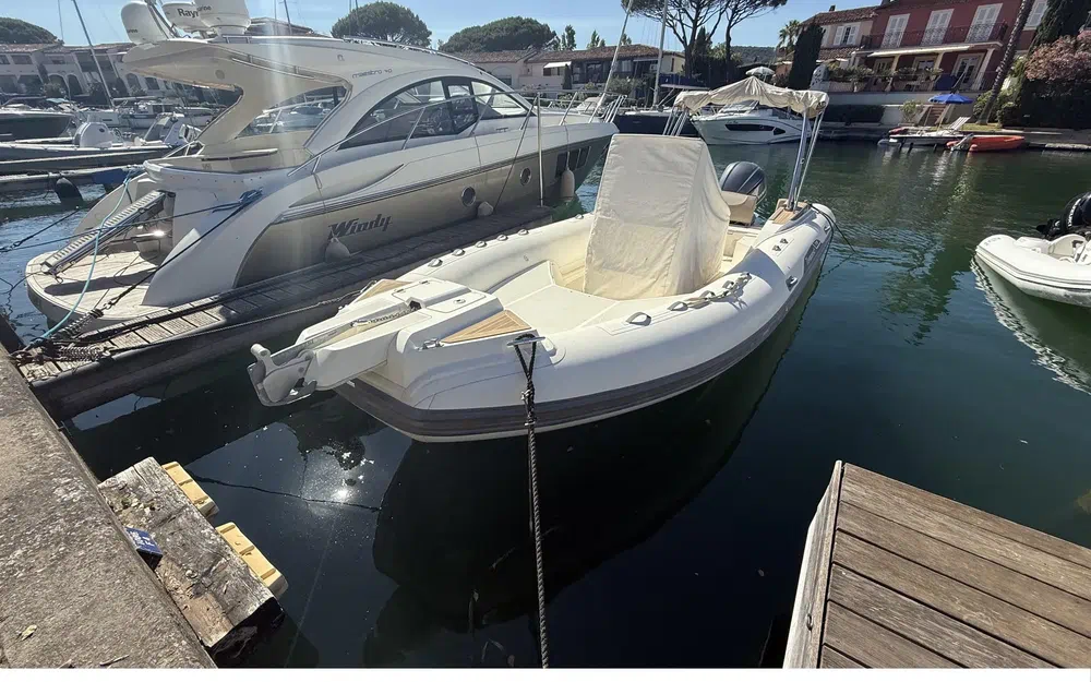 slider 1 Capelli Tempest 775