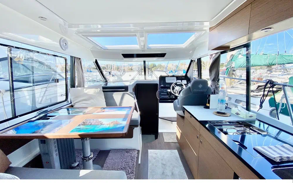 slider 5 Jeanneau Merry Fisher 1095