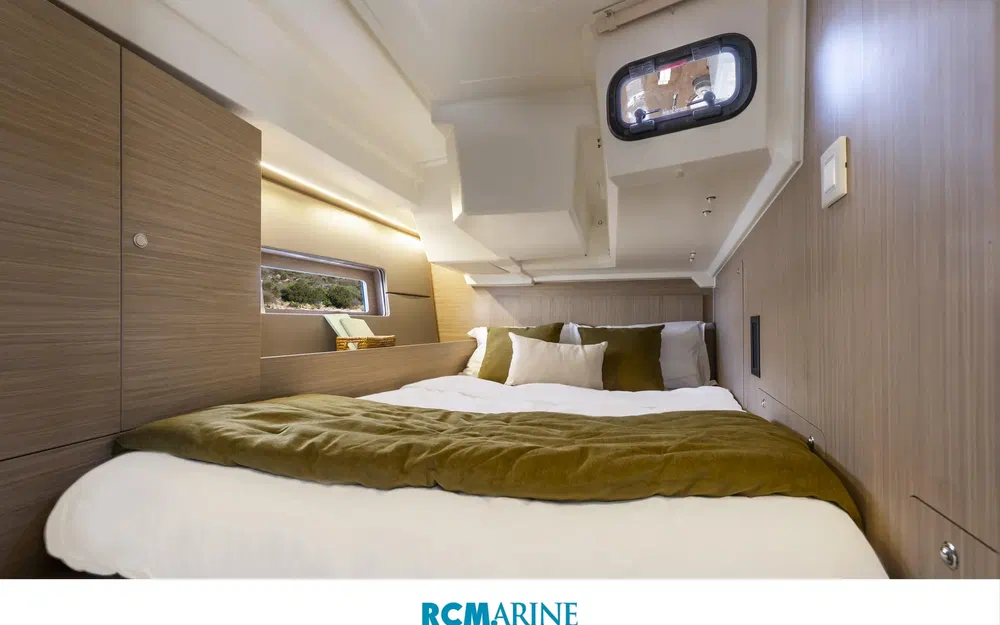 slider 19 Beneteau Oceanis 47