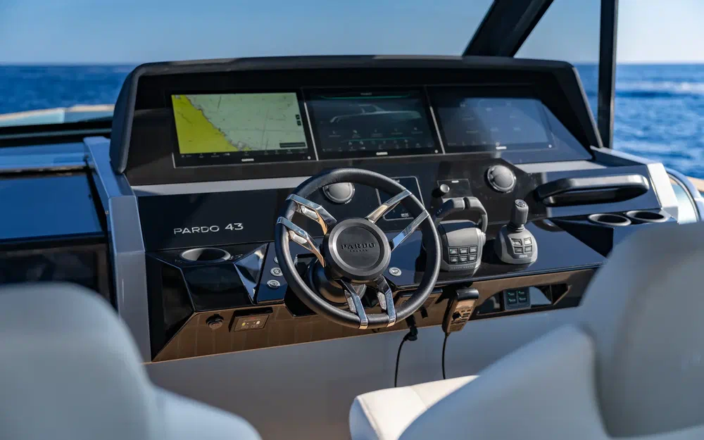 slider 25 Pardo Yachts Pardo 43