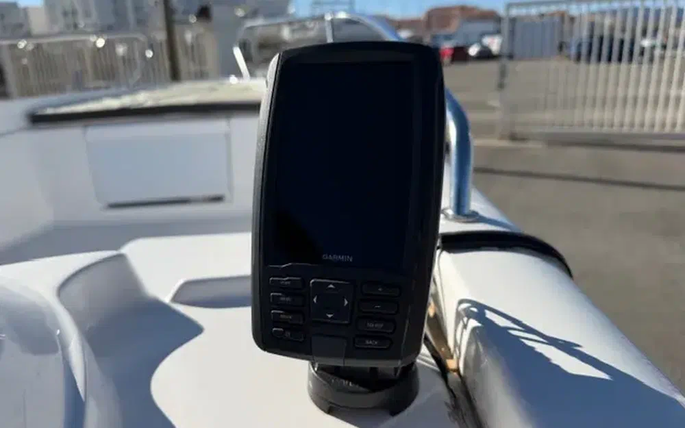 slider 4 B2 Marine Cap Ferret 452 Fish