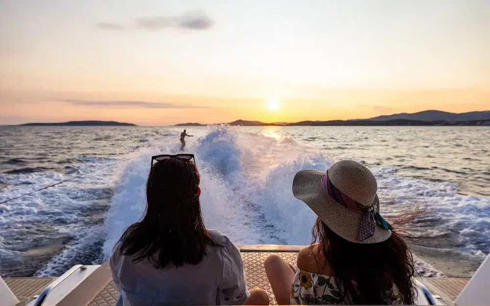 slider 22 Moomba Makai