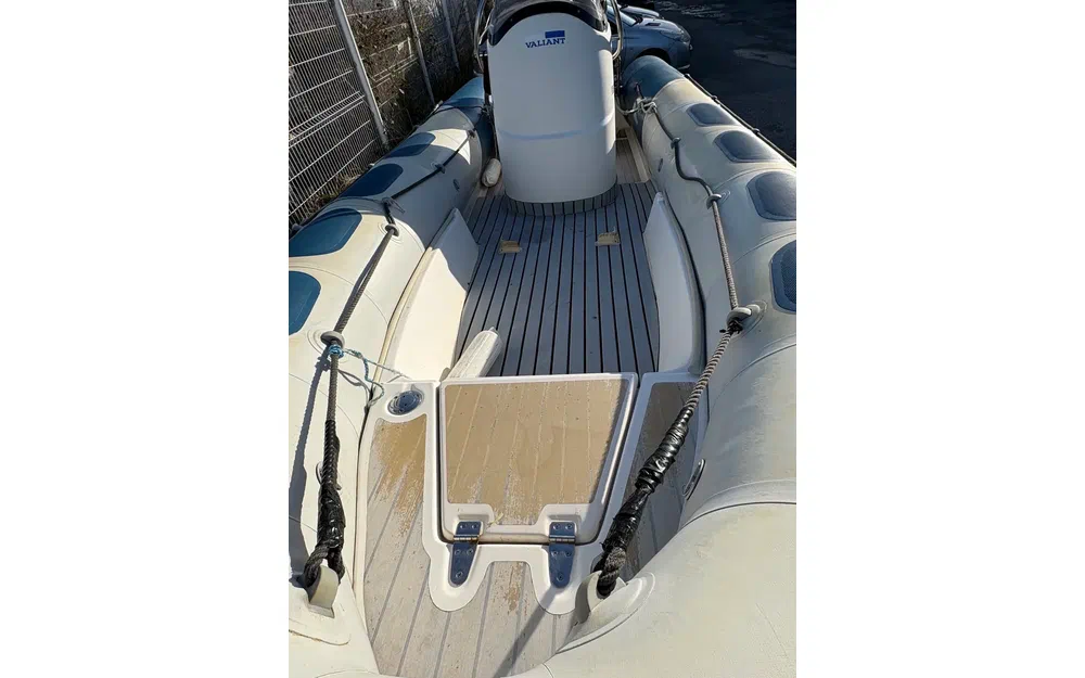 slider 1 Valiant V 520