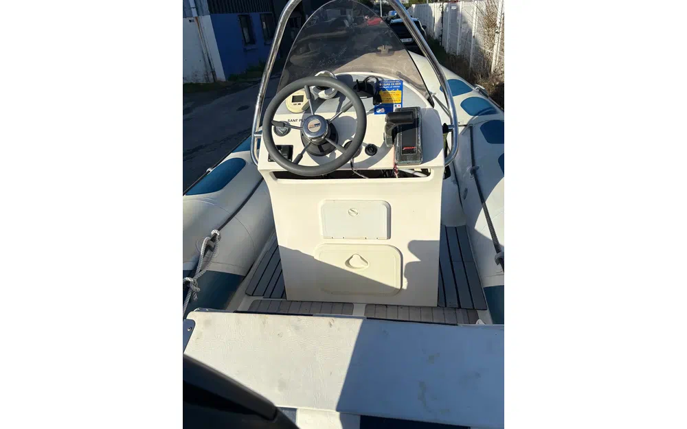 slider 4 Valiant V 520