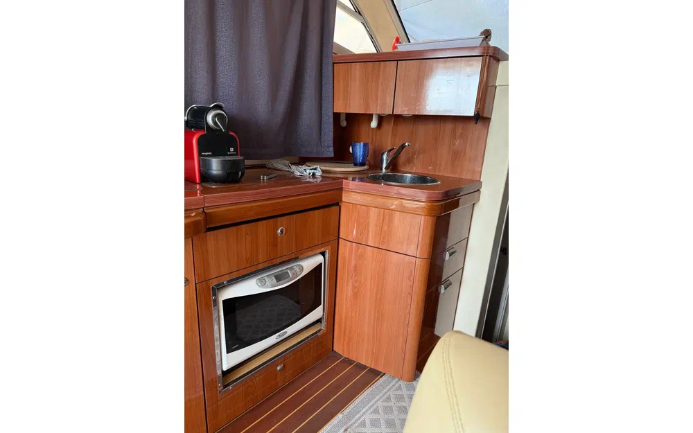 slider 6 Sealine F 34