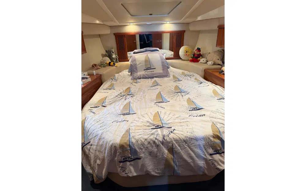 slider 7 Sealine F 34