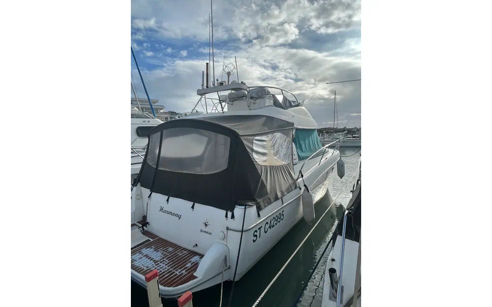slider 1 Jeanneau Merry Fisher 925 Fly