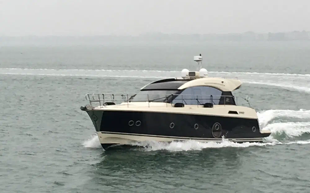 slider 10 Beneteau Monte Carlo 5 S