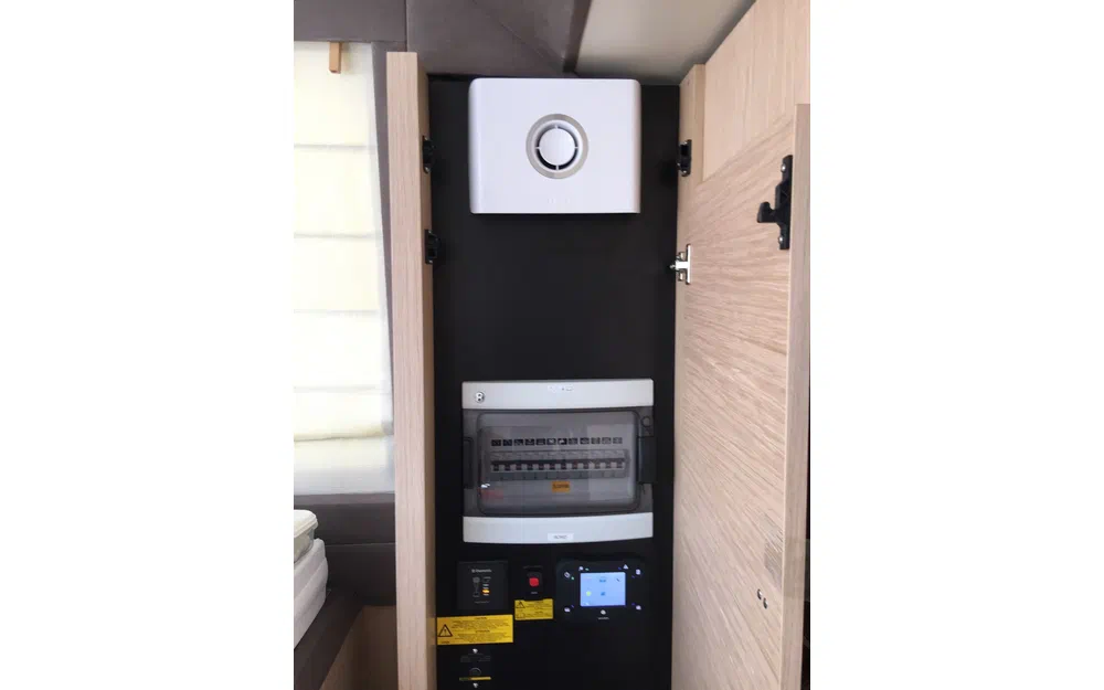 slider 36 Beneteau Monte Carlo 5 S