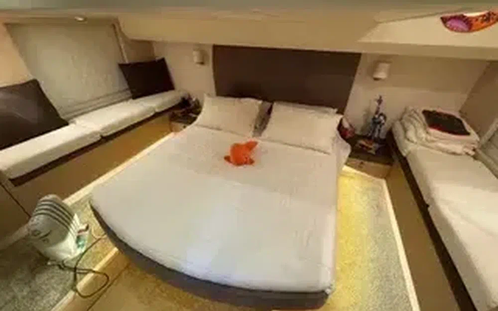 slider 31 Beneteau Monte Carlo 5 S