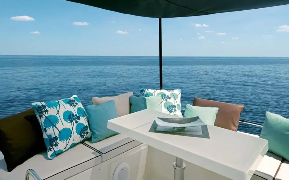 slider 17 Beneteau Monte Carlo 5 S