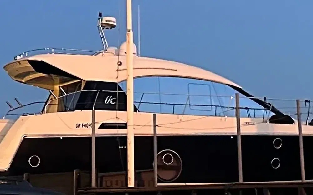 slider 3 Beneteau Monte Carlo 5 S