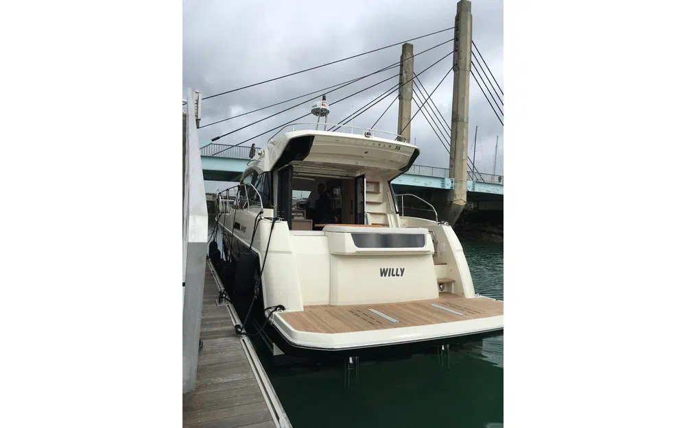 slider 4 Beneteau Monte Carlo 5 S