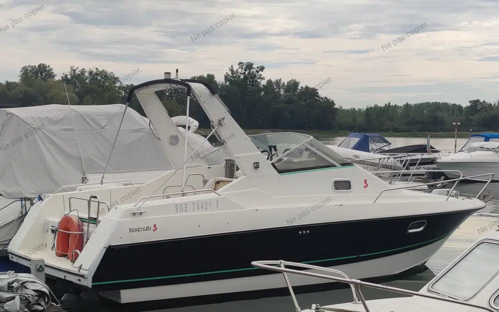 slider 2 Beneteau Flyer 7 SPORTdeck