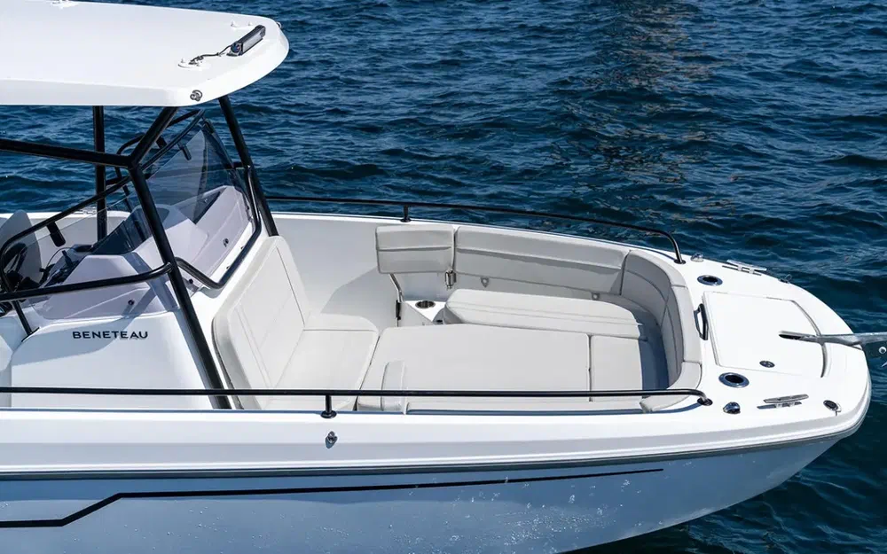 slider 4 Beneteau Flyer 8 SPACEdeck