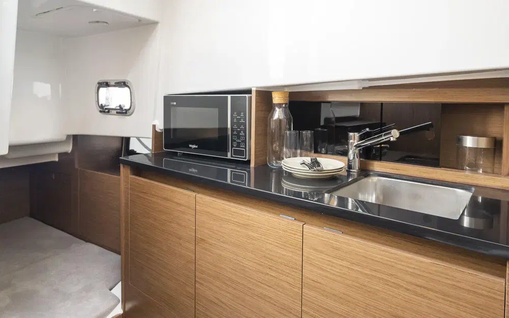 slider 6 Beneteau Flyer 9 Sundeck