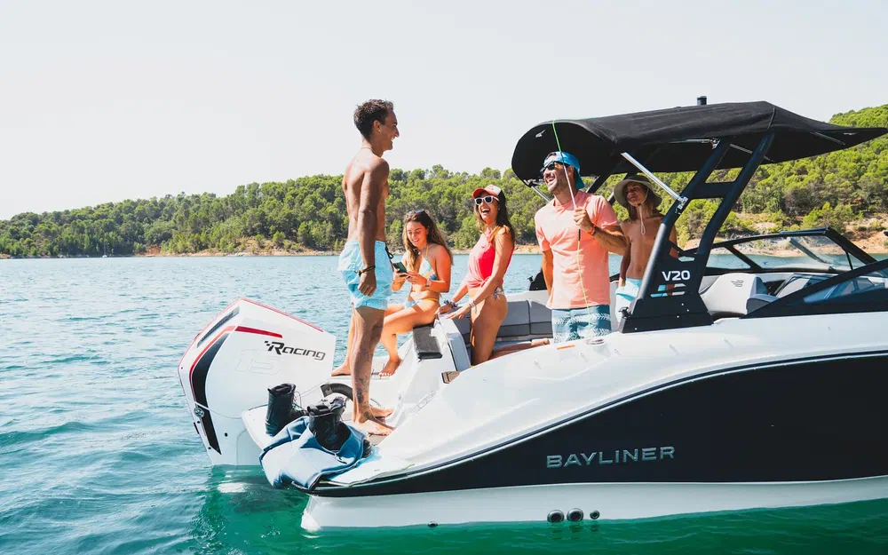 slider 6 Bayliner V20