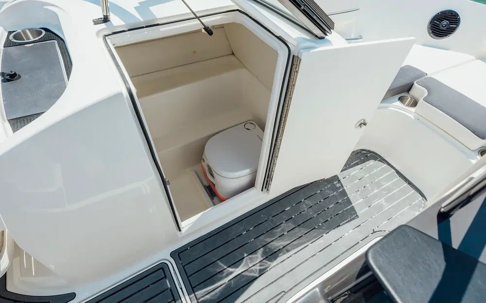 slider 9 Bayliner VR6 BOWRIDER OB