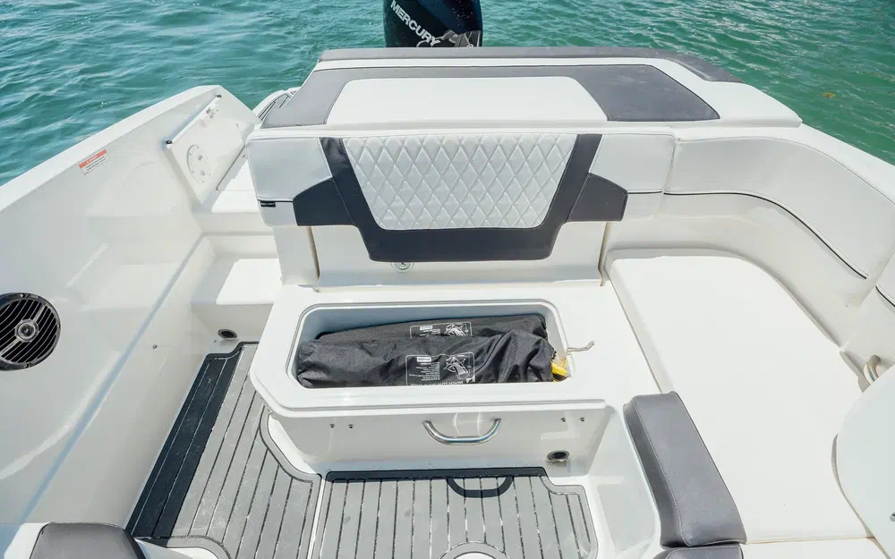 slider 10 Bayliner VR6 BOWRIDER OB