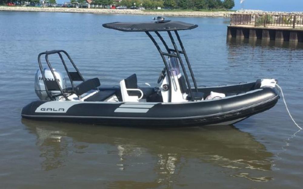 slider 2 Gala Boats V500 Viking