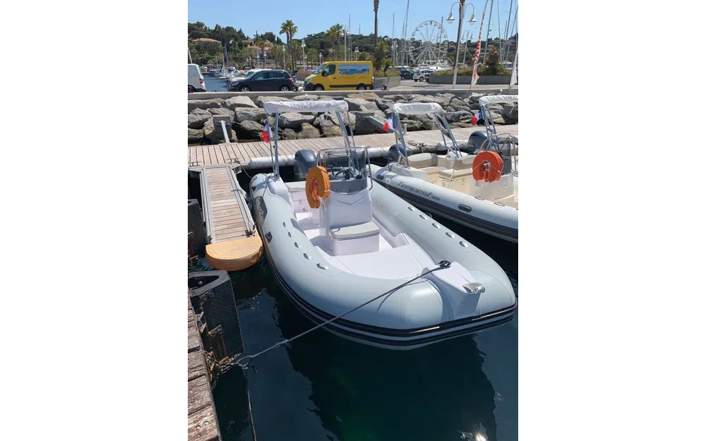 slider 1 Capelli Tempest 630