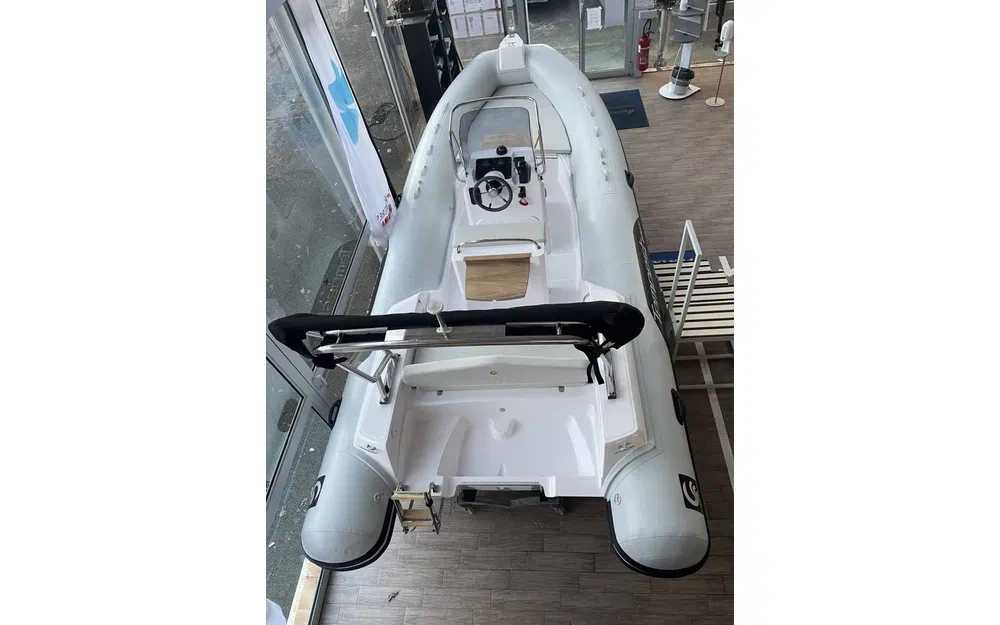 slider 5 Capelli Tempest 630