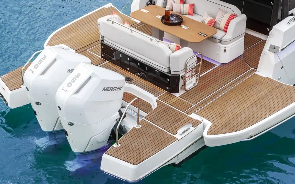 slider 1 Beneteau Gran Turismo 35