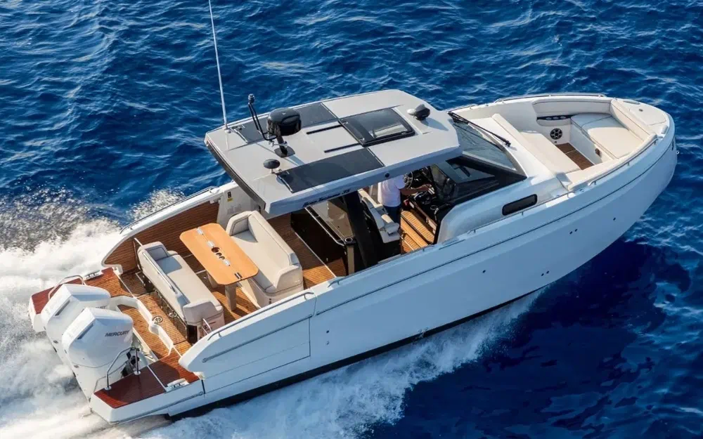 slider 3 Beneteau Gran Turismo 35