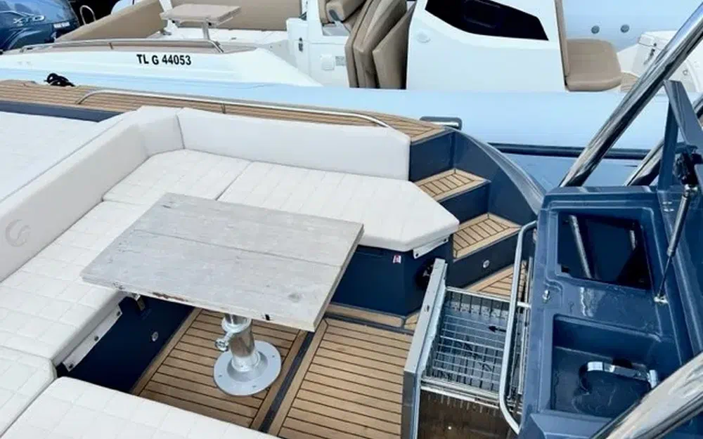 slider 4 Capelli Tempest 40