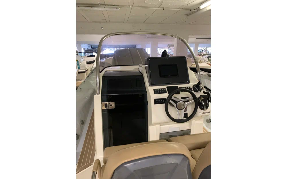 slider 15 Capelli tempest 1000 open